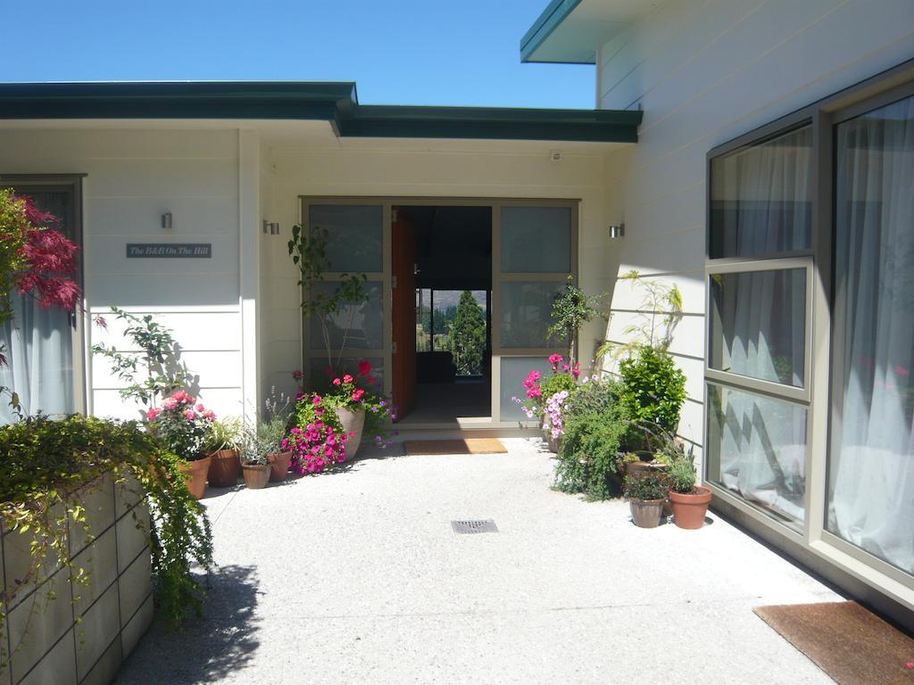The B & B On The Hill Queenstown Exterior photo