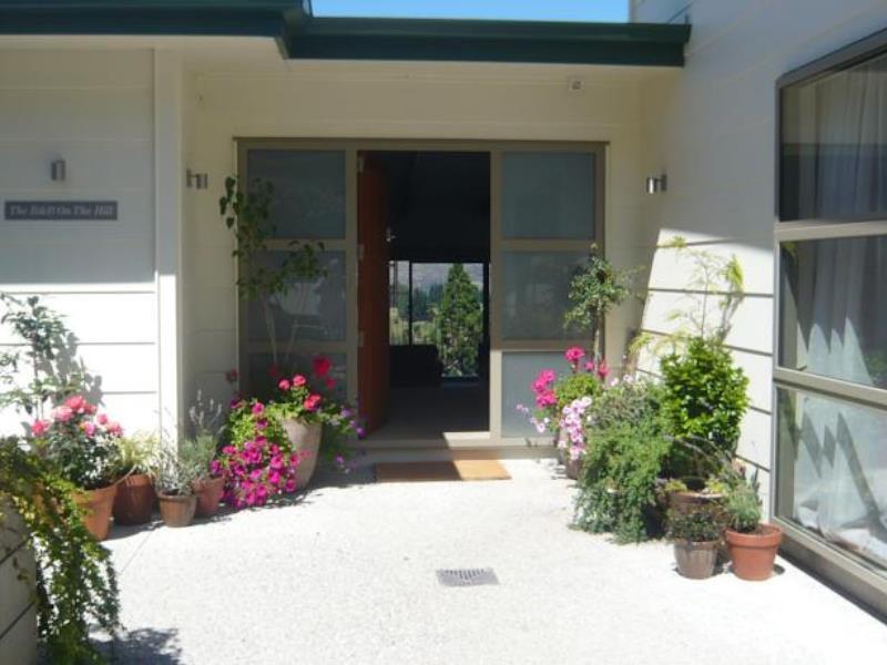 The B & B On The Hill Queenstown Exterior photo